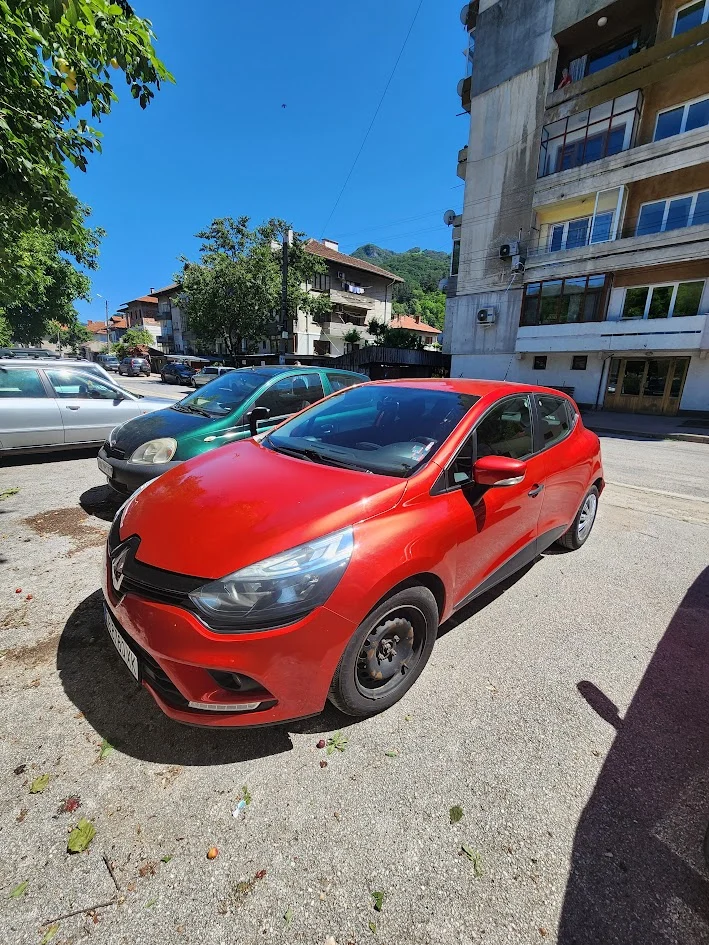 families hire car in bulgaria with missing hub caps