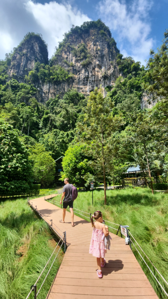 Snapchat 1549469145 576x1024